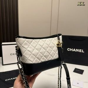 <AUTHENTIC>CHANEL bag